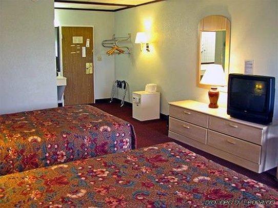 Days Inn By Wyndham Geneva/Finger Lakes Quarto foto